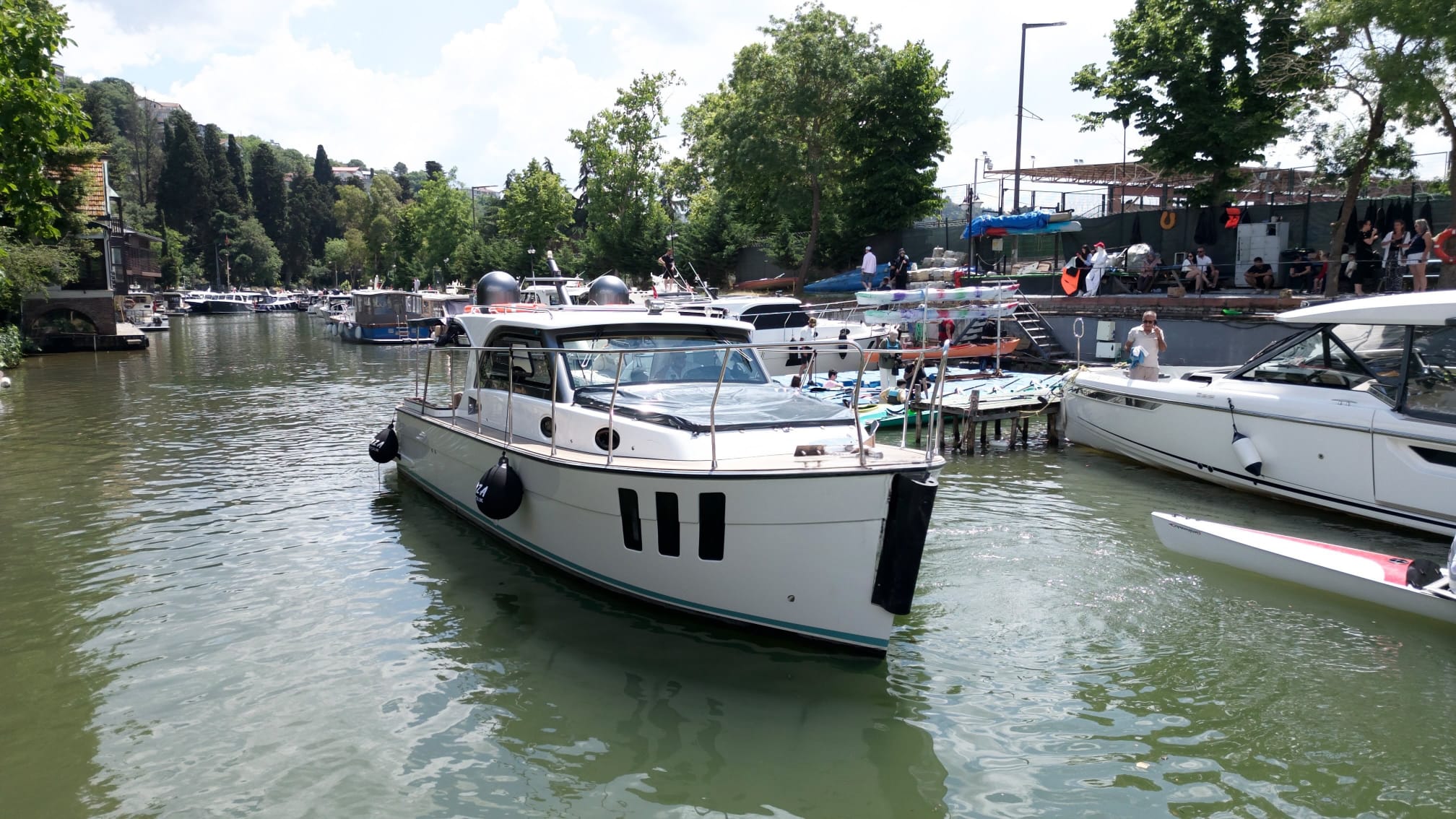 12 Metre Lüks Motoryat ile Unutulmaz Boğaz Deneyimi - 4. görsel